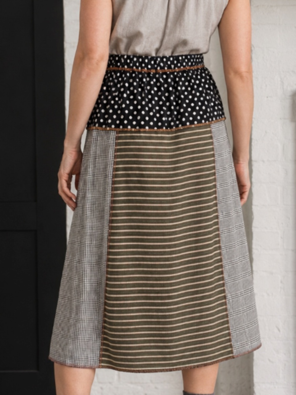 Nothing Matches | Handmade Retro Button Down Skirt | Size Small - Picture 4 of 13